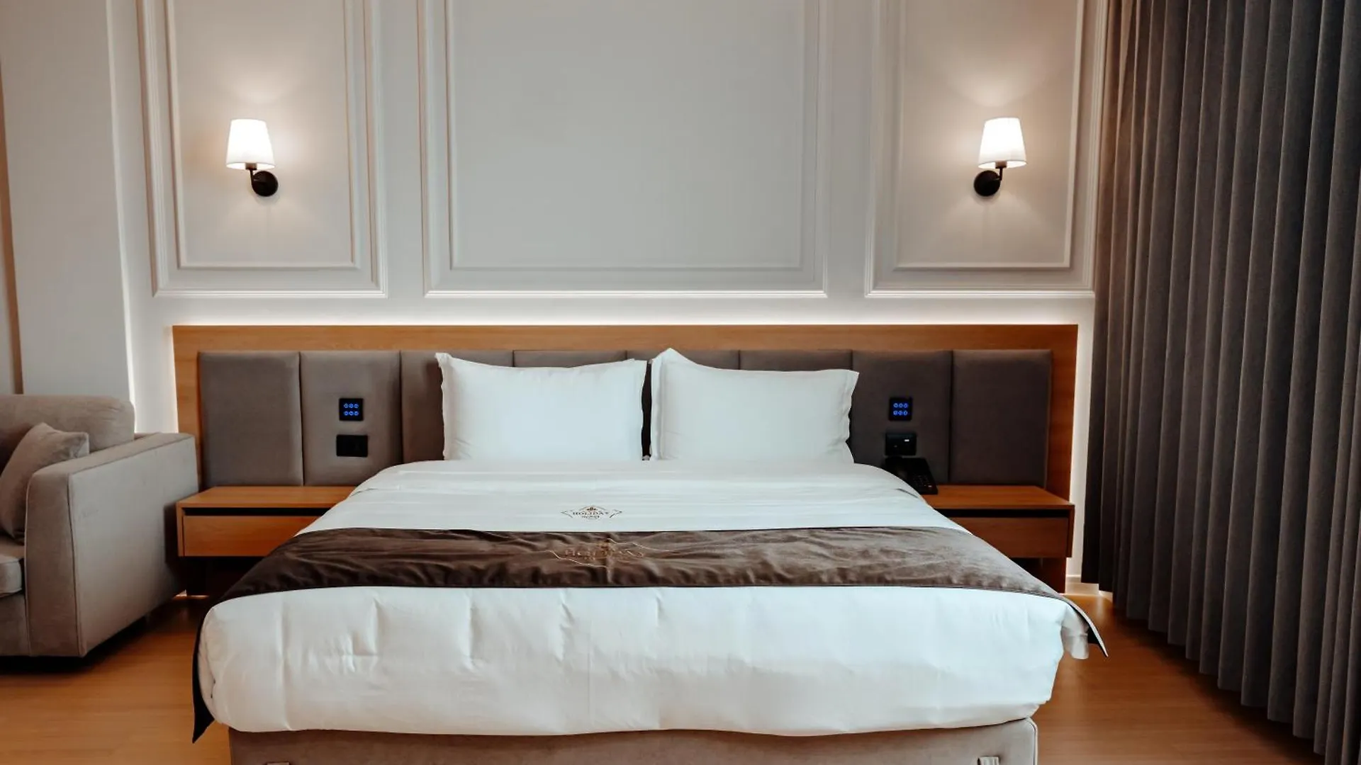 ****  Holiday Hotel Rinas Albanien