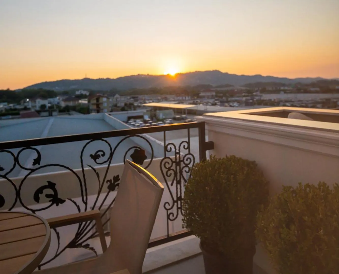 Holiday Hotel Rinas