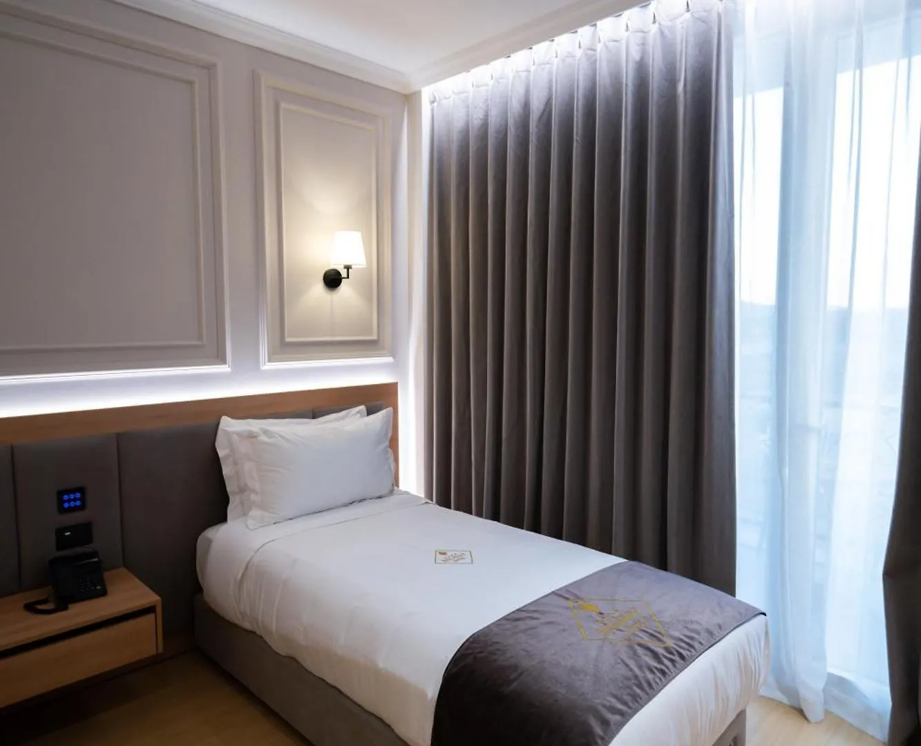 Holiday Hotel Rinas Albánie
